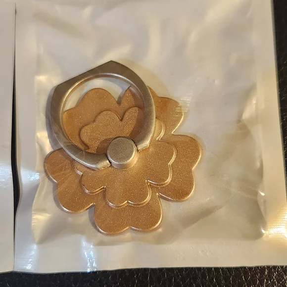 Flower Phone Ring Holder/Stand - Picture 6 of 9